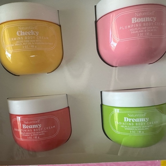 NatureWell Body Cream Set Golden Glow NIB - Picture 2 of 5